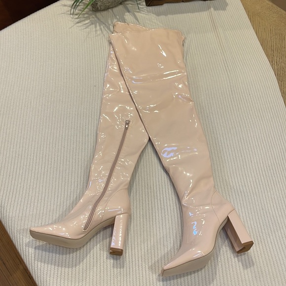 New over the knee Jeffrey Cambell boots - Picture 4 of 12